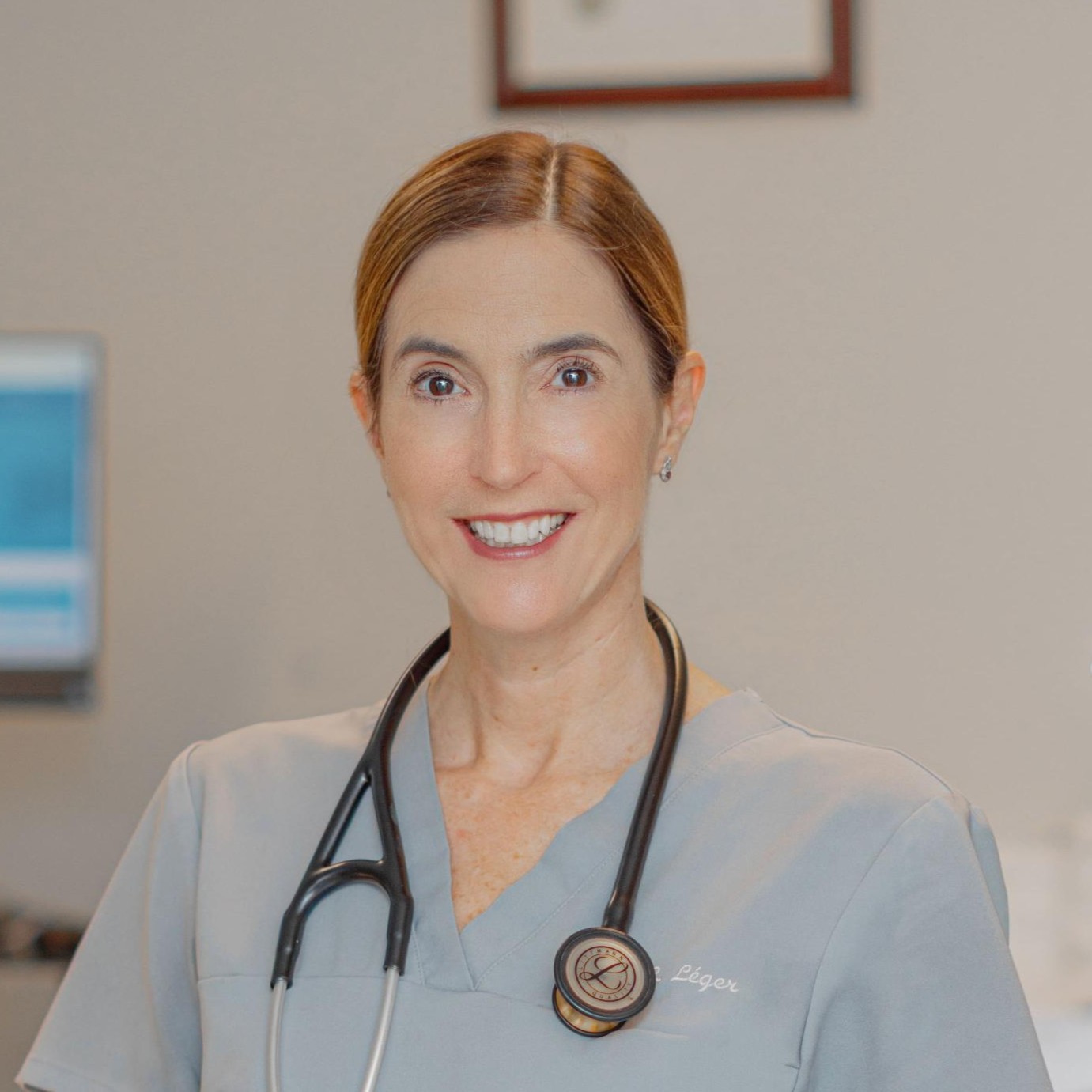 Dre Caroline Léger, spécialiste en phlébologie et traitement des varices sur la Rive-Sud de Montréal